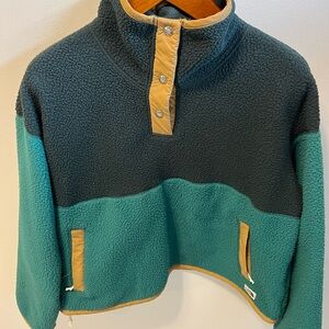 North Face vintage colors fleece size large